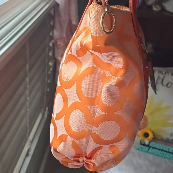 Coach Poppy Op Art Nwot Vibrant Orange Tote with Pink Highlights NWOT - Picture 8 of 17